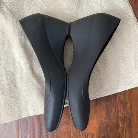 CROCS Lina Wedge Shoes Dual Comfort Black - Picture 5 of 11